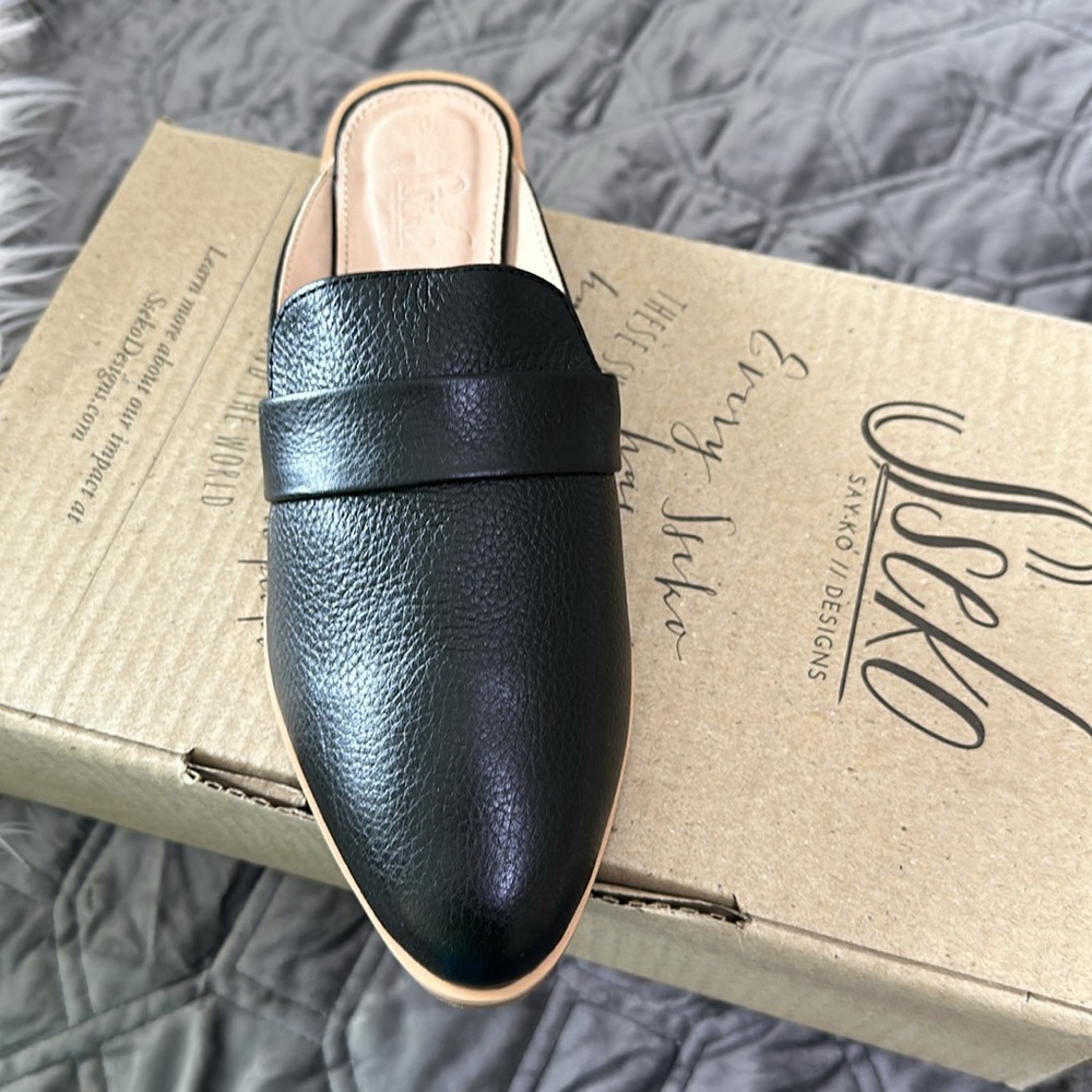 SSEKO Classic Black Leather Mules. Size 6 - Picture 4 of 5